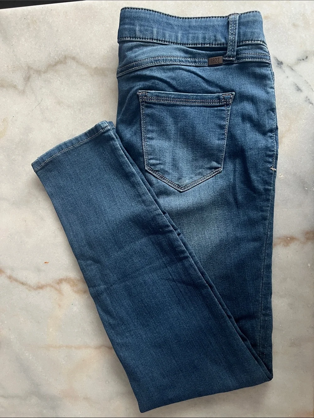 1822 Denim Skinny Jeans - Picture 2 of 3